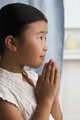 girlpraying.jpg
